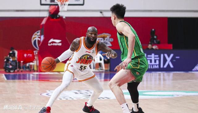 针对贝林厄姆的伤情也是当时皇马队医米希奇与俱乐部的分歧之一，最终也导致他被皇马解雇。